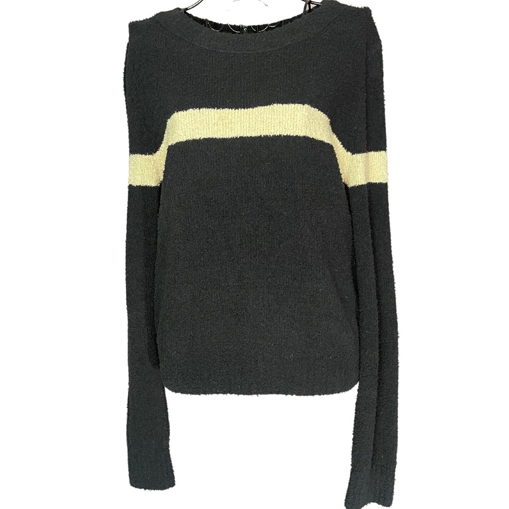 Vince Striped Scoop Neck Sweater Size Medium. New without Tags